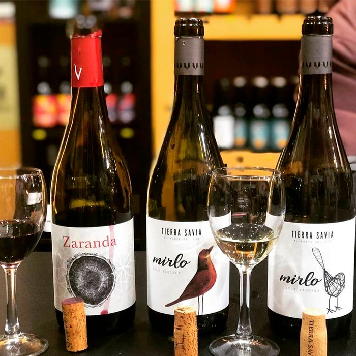 ESTUCHE VINO TS1TIERRA SAVIA( MIRLO +ZARANDA)